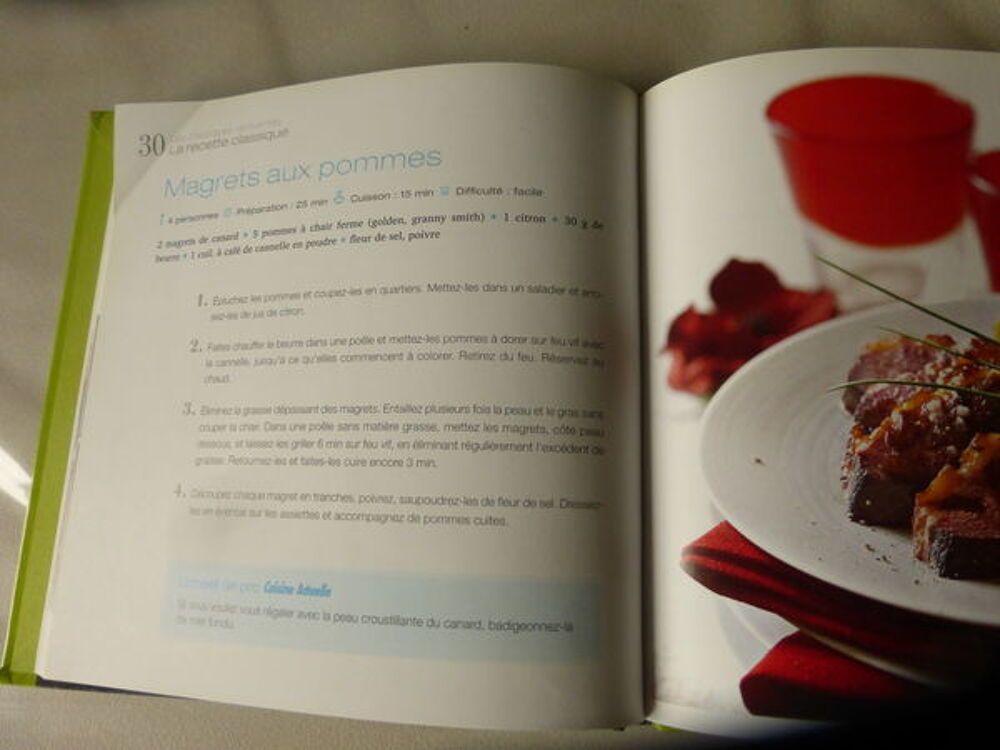 LIVRE DE CUISINE LES CLASSIQUES REINVENTES Décoration