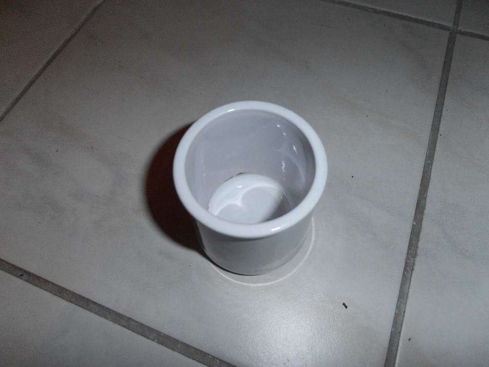 15 pots de yaourt en gr&eacute;s Cuisine