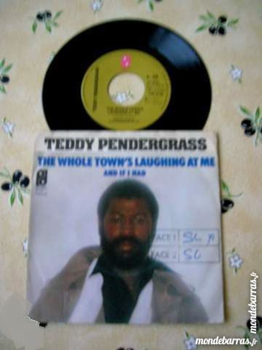 45 TOURS TEDDY PENDERGRASS The whole town's laughi CD et vinyles