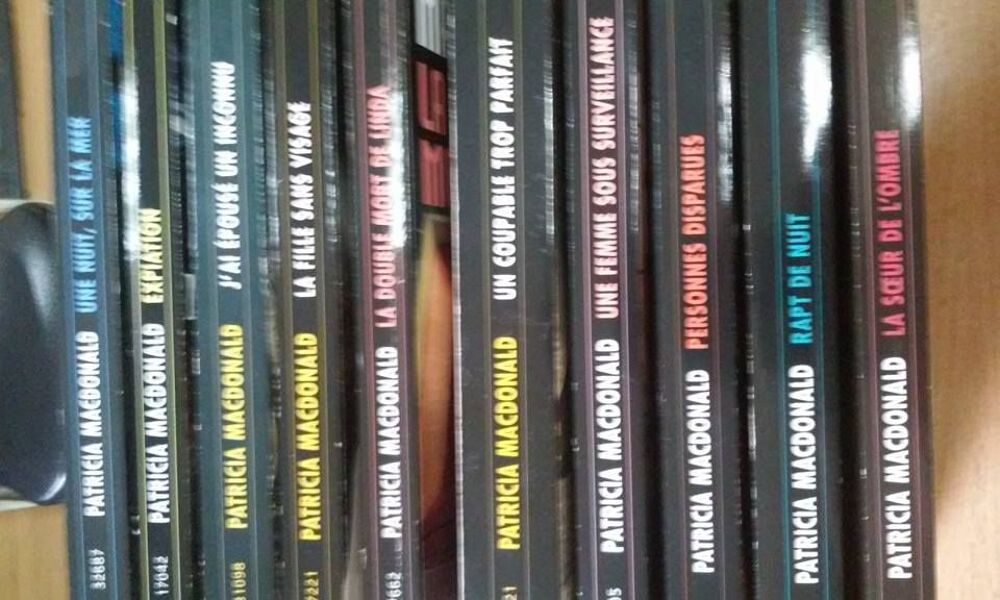 LIVRES PATRICIA MACDONALD Livres et BD