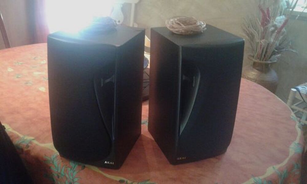 Enceintes AKAI Audio et hifi