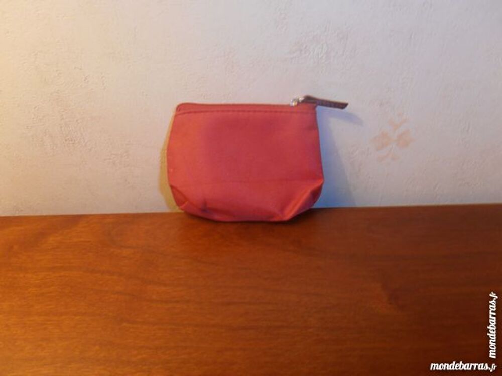 Porte-monnaie rouge Bijoux et montres