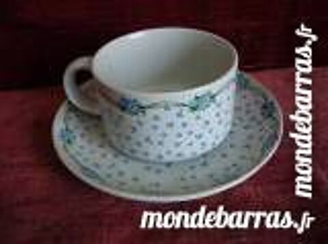 ravissant petit djeuner clibataire 8 Paris 18 (75)