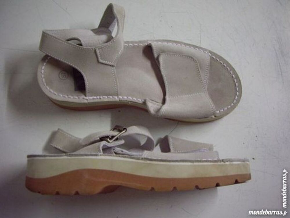 Sandales Beige/Cr&egrave;me New Lander pt 37/38-neuves Chaussures