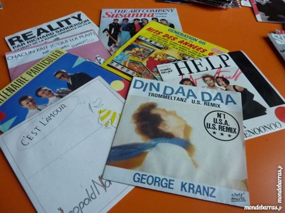 9 DISQUES VINYLES 45T/HITS ANN&Eacute;ES 60 ET 80 CD et vinyles