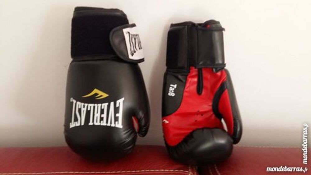 GANTS DE BOXE ET PROT&Egrave;GE TIBIA Sports