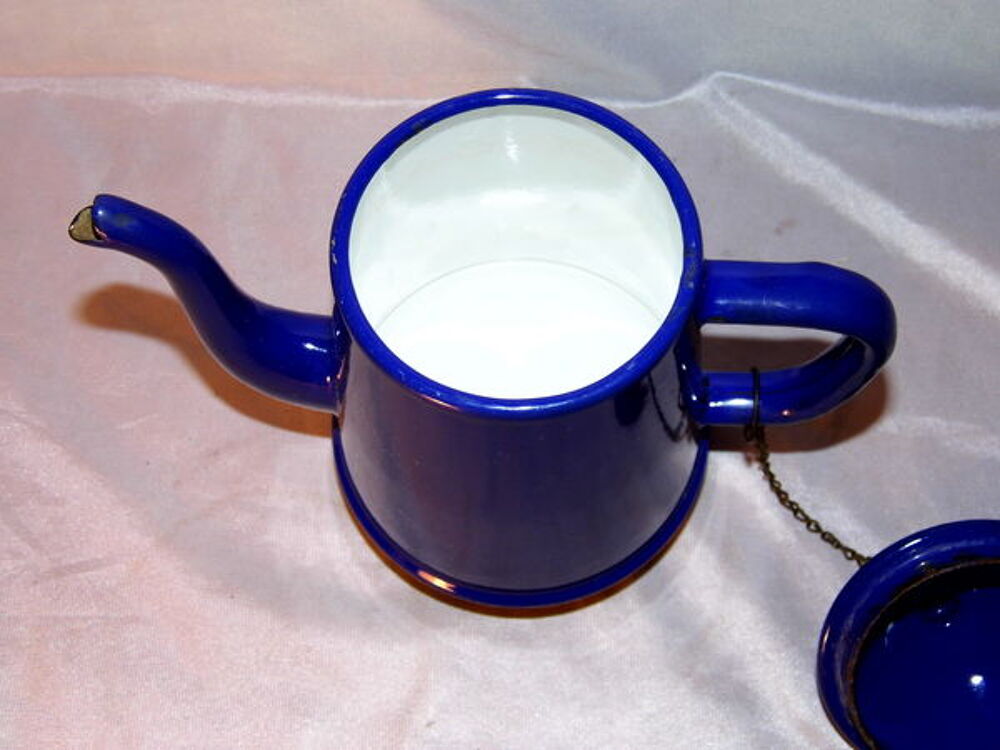 Ancienne CAFETIERE EMAILLEE bleue VINTAGE 
