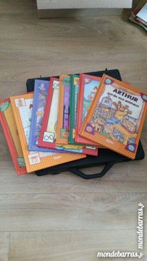 LOT 8 LIVRES ARTHUR POUR ENFANTS 7 Angers (49)