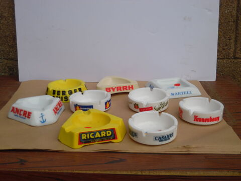  LOT DE CENDRIERS PUBLICITAIRES 4 Chalon-sur-Sa�ne (71)