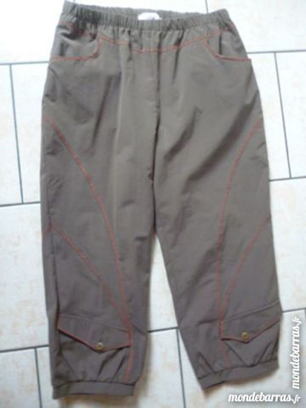 Pantacourt femme &laquo; CELAIA &raquo; Taille 40/42 NEUF Vêtements
