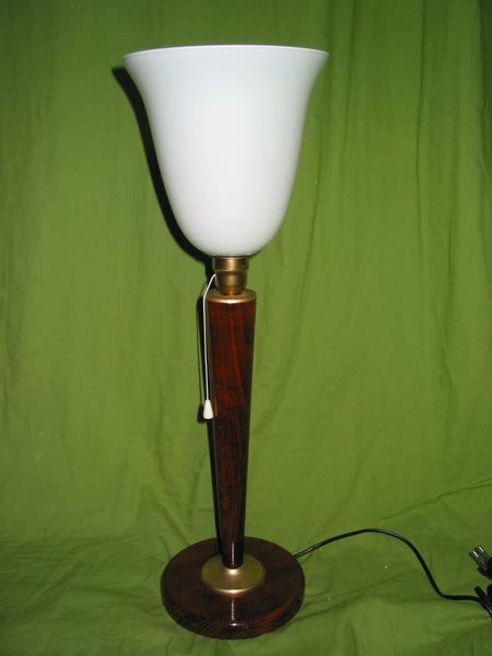 1 LAMPE art deco mazda unilux avec opaline parfait etat
Décoration