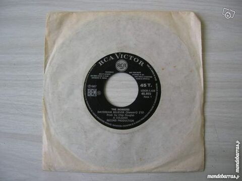45 TOURS THE MONKEES Daydream believer - JUKEBOX 8 Nantes (44)