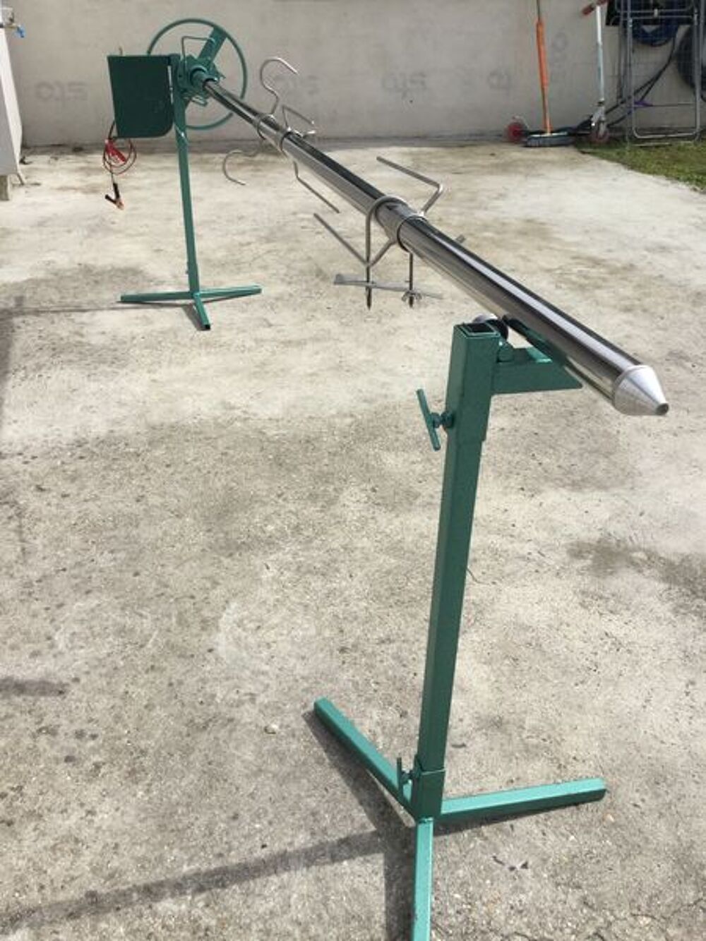 Tourne broche INOX cochon et /ou m&eacute;choui Jardin