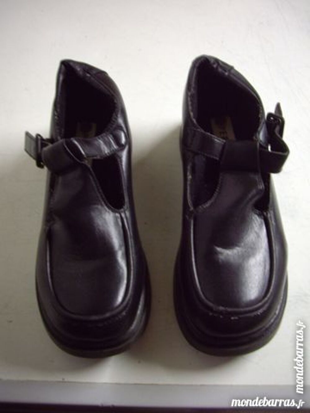Mocassins Noirs &agrave; sangle pt 40 Chaussures