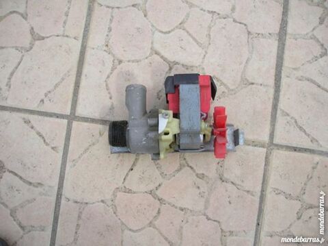 Pompe  vidange de lave linge  Aislemiento Classe B 15 Septmes-les-Vallons (13)