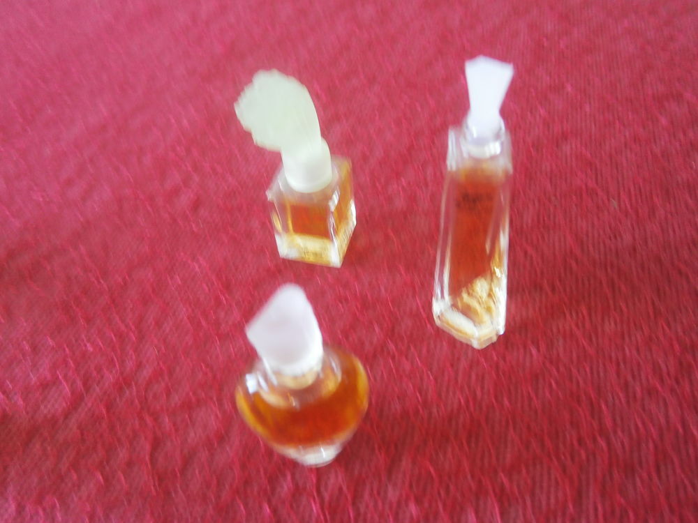 mini flacons d'eau de toilette 
