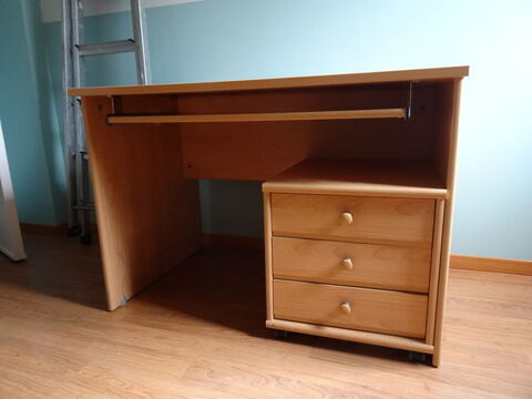 Vends bureau + bloc tiroirs + chaise  roulettes 70 Albertville (73)