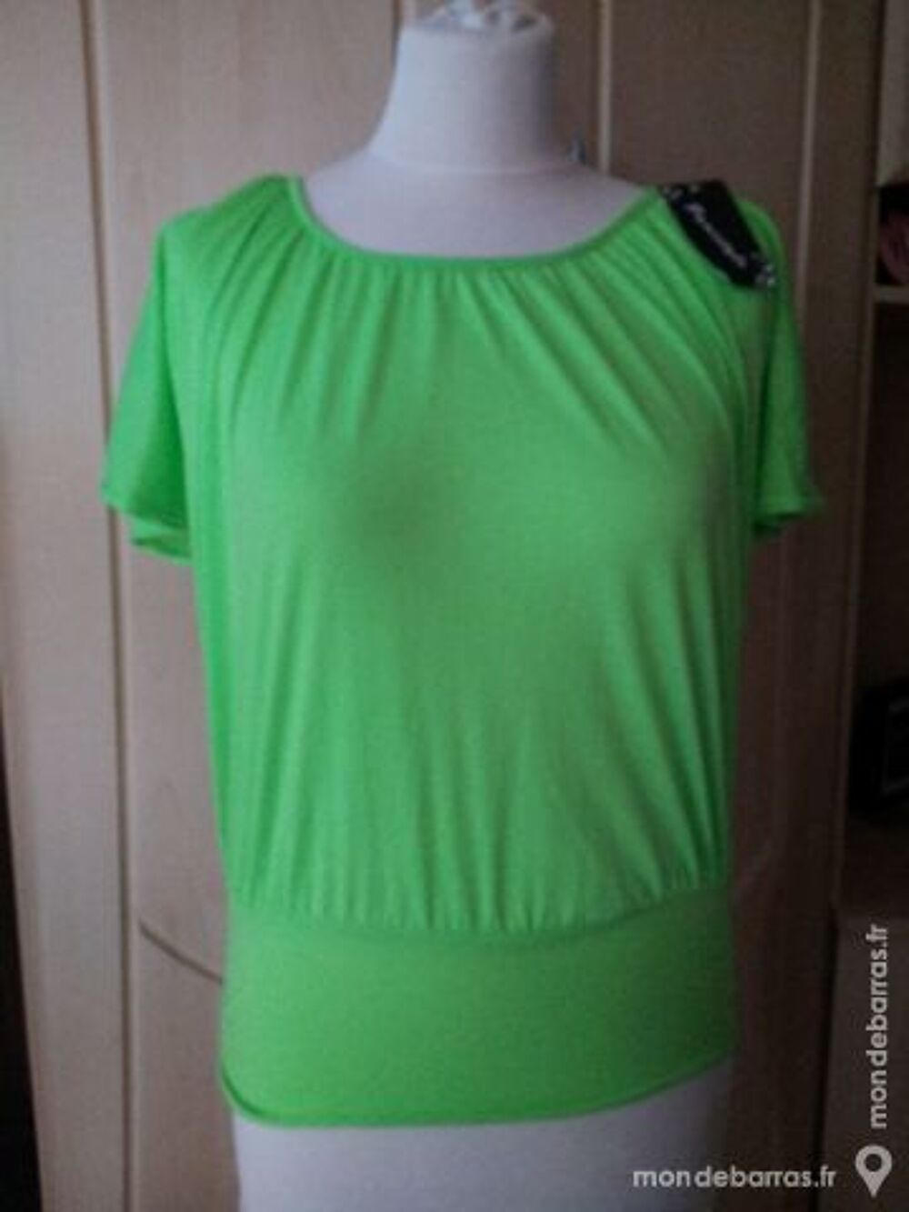 v&ecirc;tement femme Vêtements