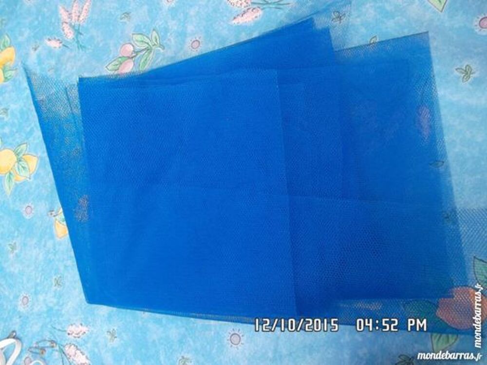 tulle bleu pour d&eacute;co Décoration
