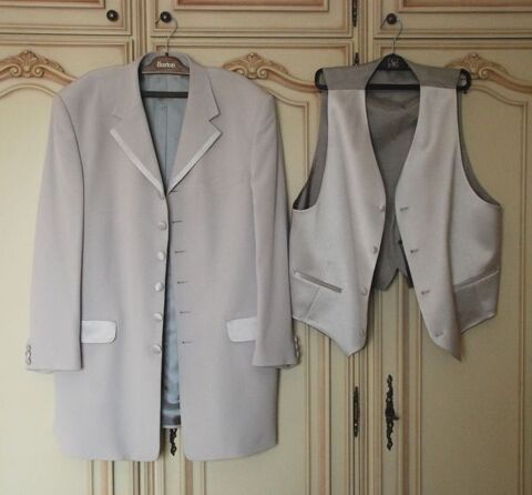 COSTUME 3 PICES 40 Talmont-Saint-Hilaire (85)