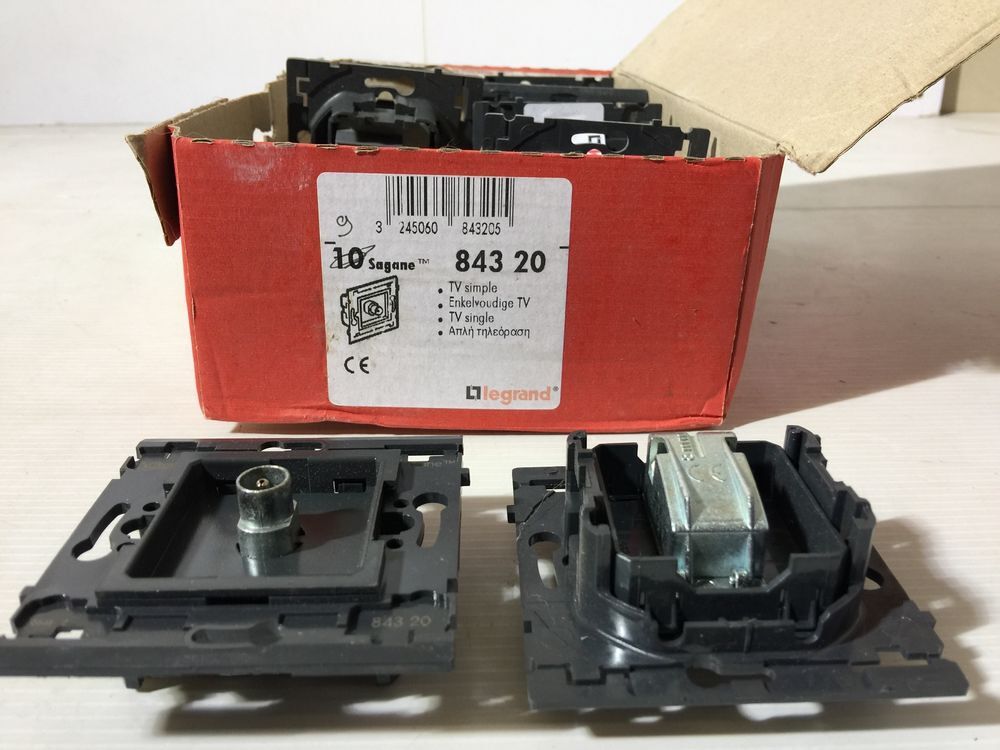 Legrand - M&eacute;canisme Prise TV Simple - SAGANE - 84320 Bricolage