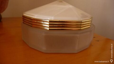 BOMBONNIERE 35 Nice (06)