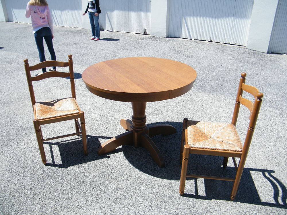 table de cuisine +4chaises Meubles