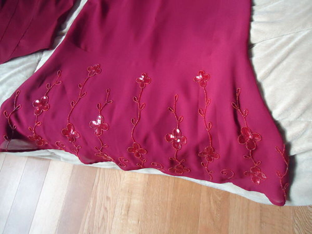 Tr&egrave;s bel ensemble de soir&eacute;e Vêtements