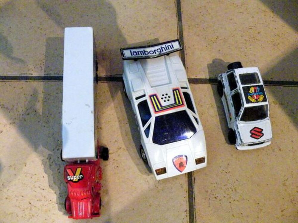 voiture ,camion Jeux / jouets