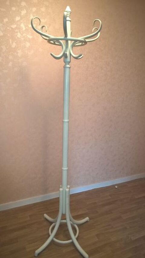 Porte-manteau Perroquet blanc cass� 10 Sainte-Marie-de-R� (17)