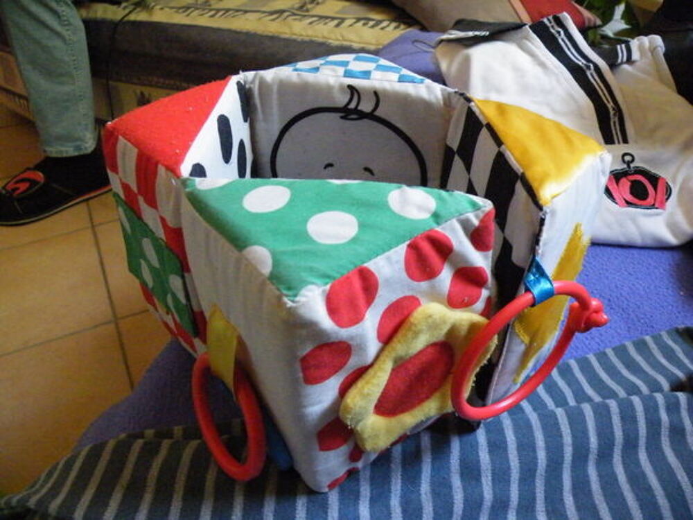 cube multiactivite en mousse Jeux / jouets