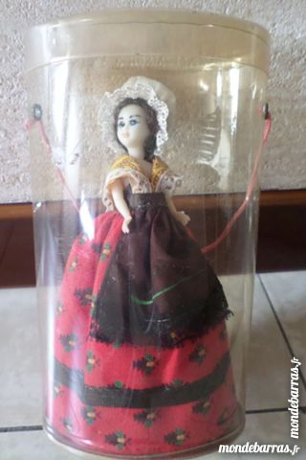 Poup&eacute;e de collection 