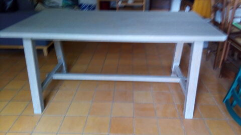 Table de salle  manger 80 Montbrun-les-Bains (26)