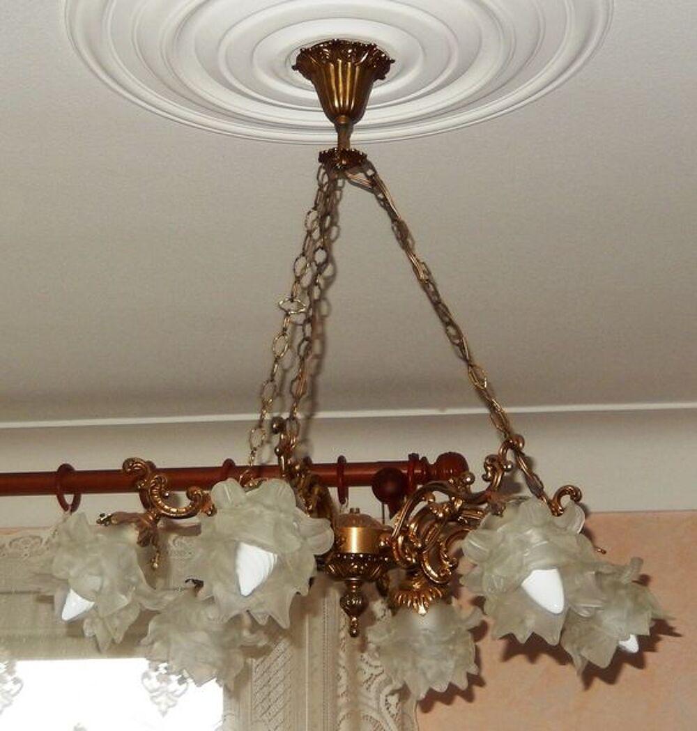  2 authentique et tr&egrave;s beau chandelier Décoration