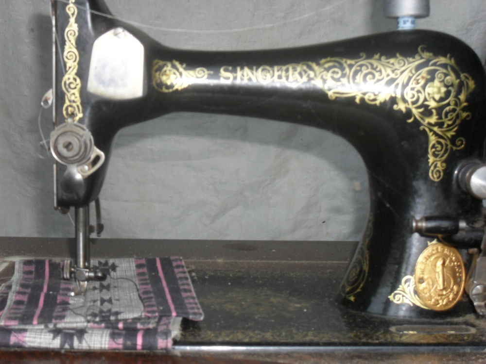 MACHINE A COUDRE SINGER ANCIENNE
Electroménager