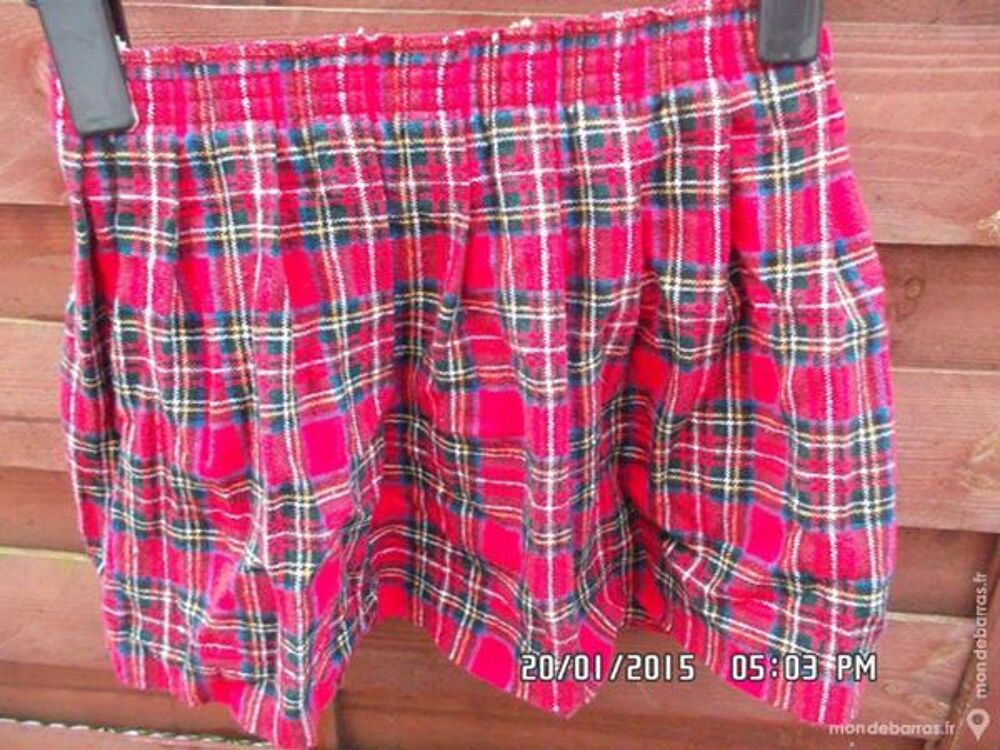 jupe &eacute;cossaise rouge t.6 ans kiki60230 Vêtements enfants