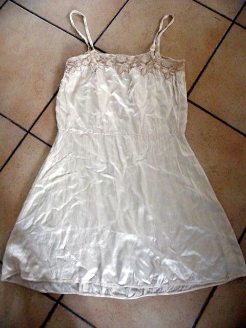 nuisette qui sert de deguisement 1 Viriat (01)