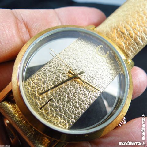 The Hong Kong jockey club montre analogique DIV046 75 Metz (57)