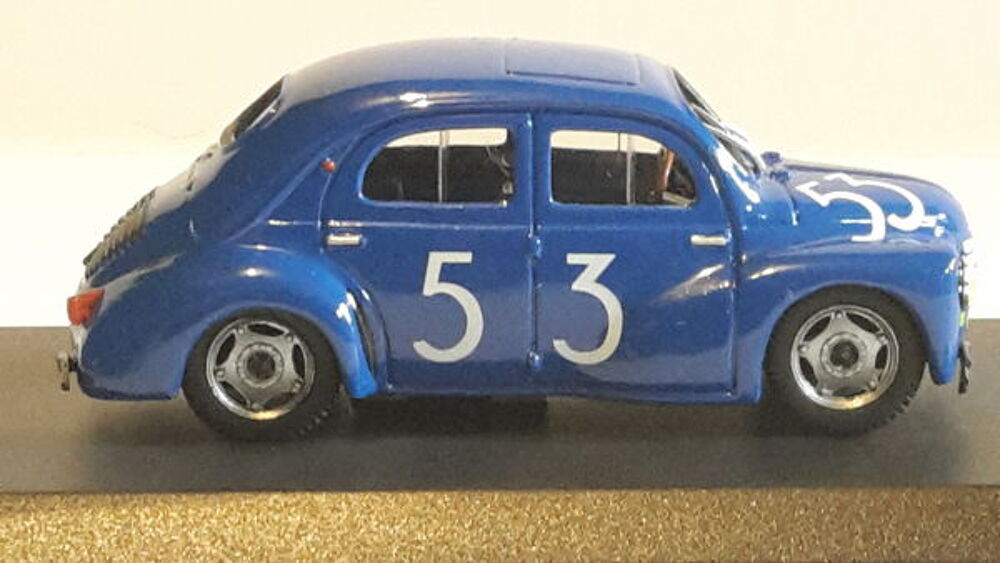 Renault 4 cv berline "Bol d'Or" R1063 1952 