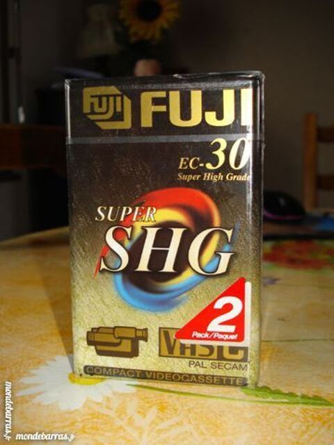 K7 VHS C  POUR CAMESCOPE 9 Arras (62)