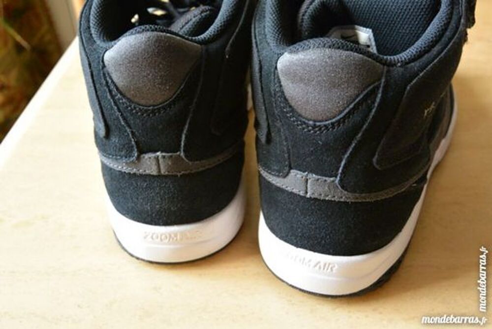 NIKE SB ZOOM AIR Taille 44 neuves Sports