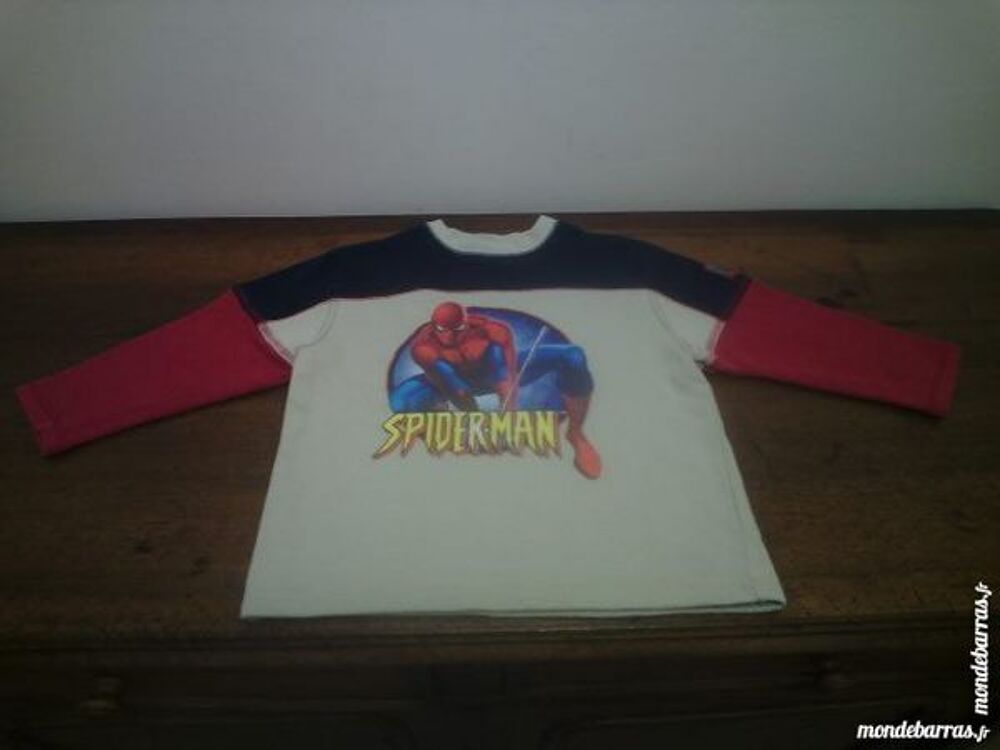 Sweat shirt Spider-Man 5 ans - TBE Vêtements enfants