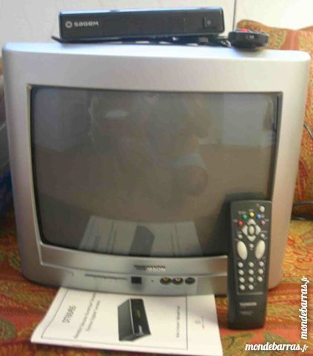 T&eacute;l&eacute;viseur Thomson et d&eacute;codeur Sagem Photos/Video/TV