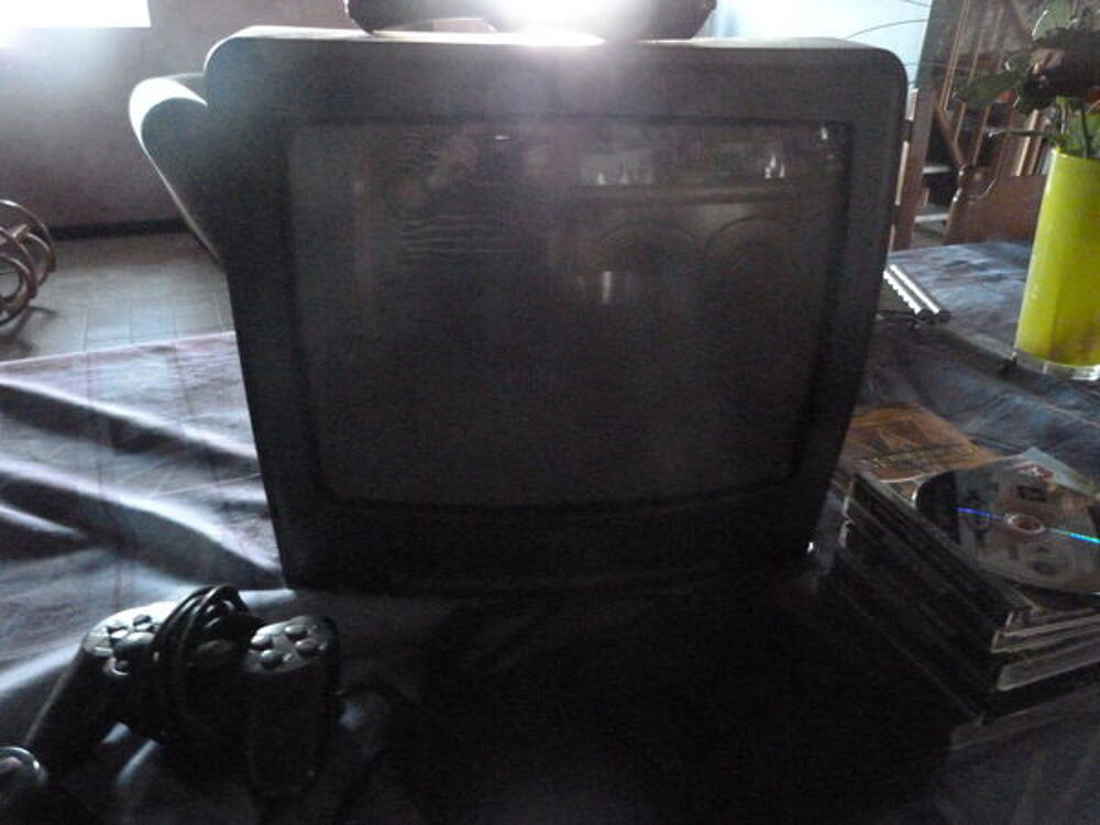 plusieurs televison avec tnt Photos/Video/TV