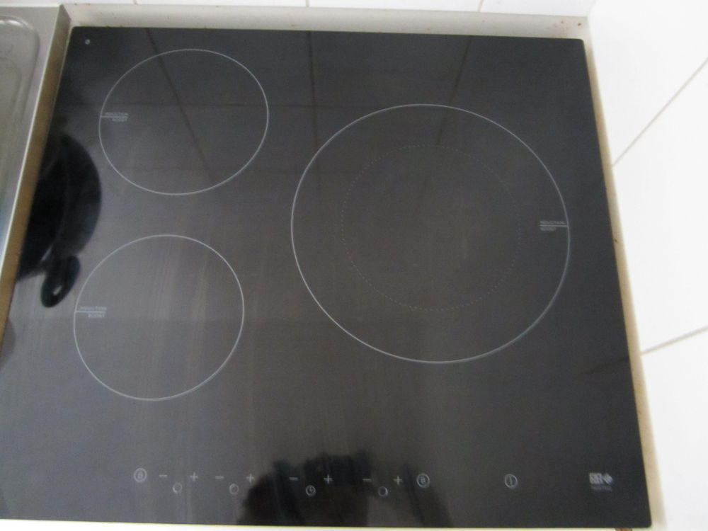 PLaque induction 3 feux Electroménager