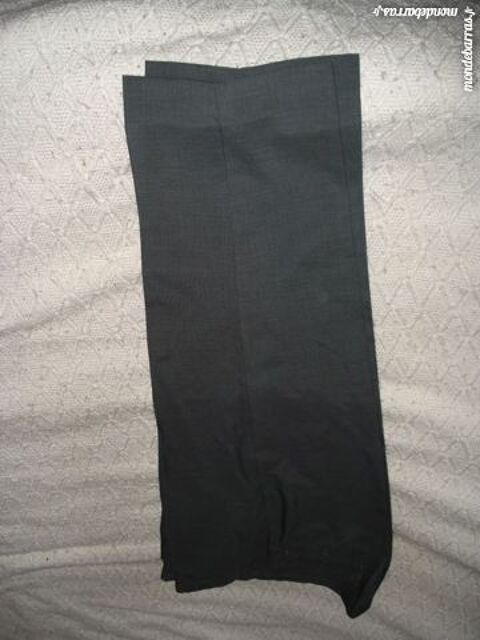 Pantalons homme. 10 Houdain (62)