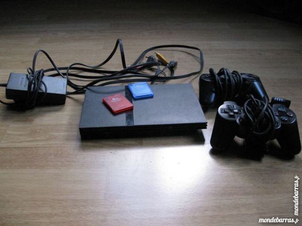 CONSOLE PLAY 2 SLIM + 1 JEUX Consoles et jeux vidos
