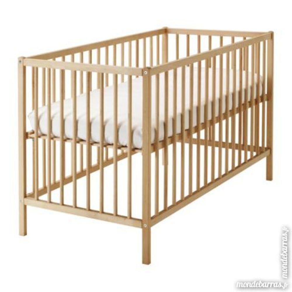 lit b&eacute;b&eacute; en bois Puériculture