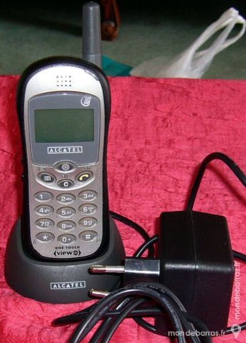 tlphone portable Alcaltel On touch 17 Versailles (78)