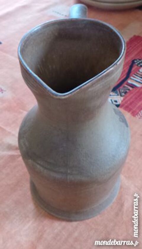 pichet en gr�s 3 Houppeville (76)